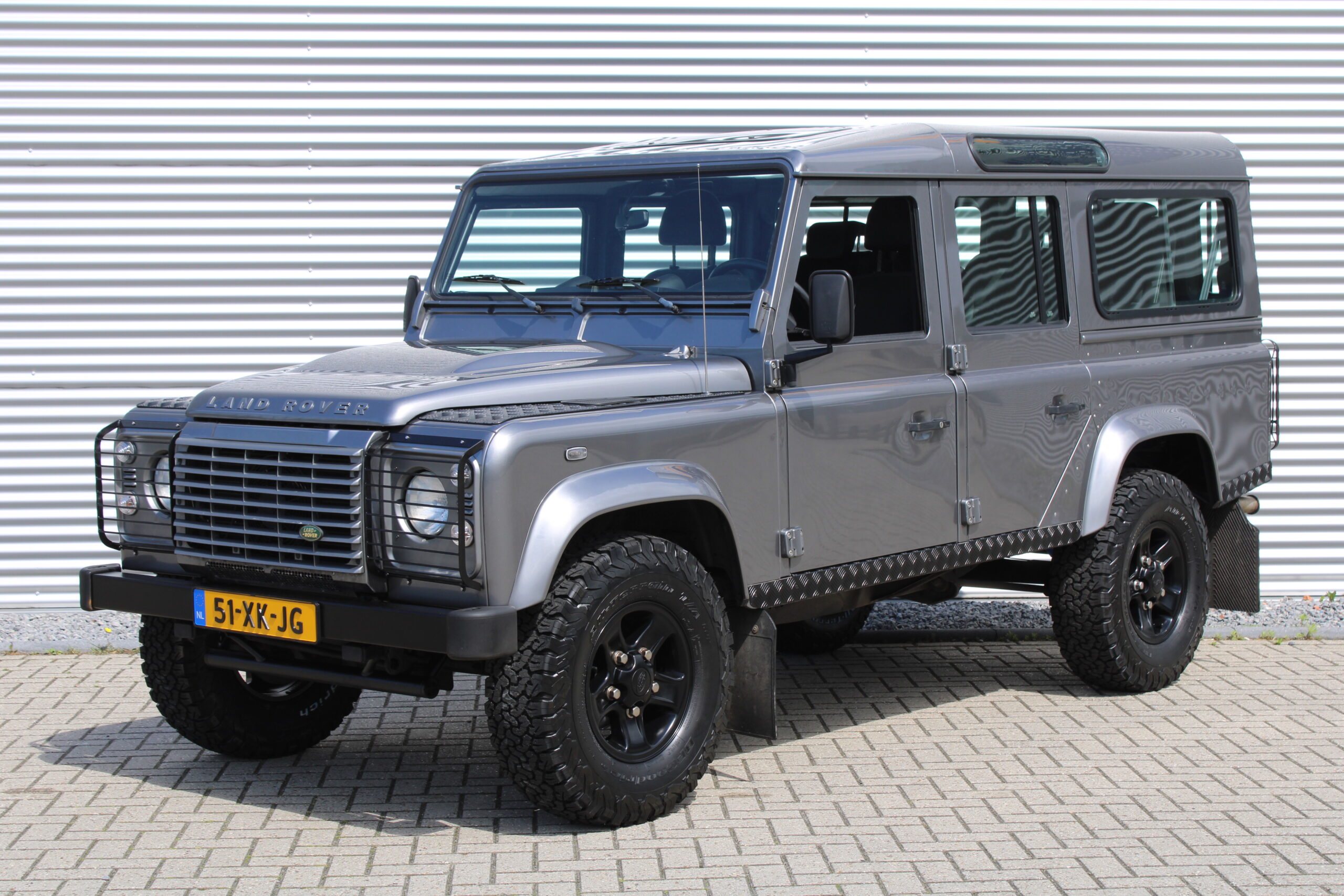Land Rover Defender 110 2.4 TD X-Tech/ 7- seater/ NL auto/ Youngtimer