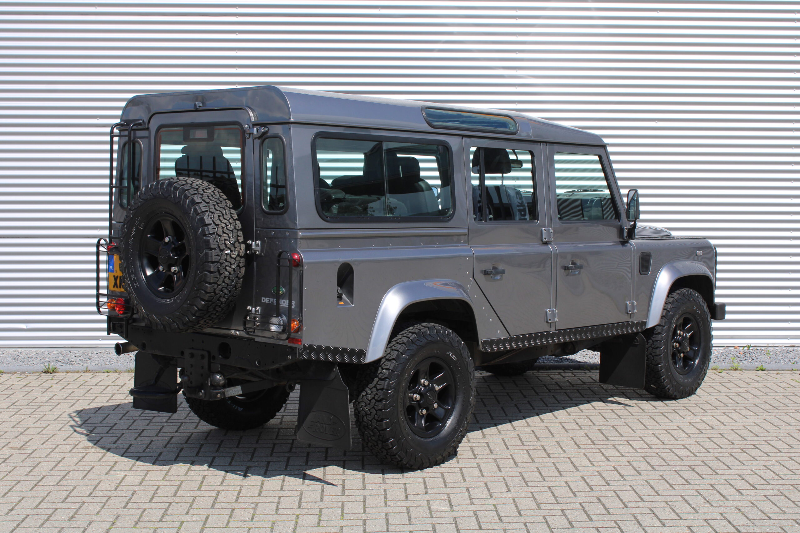 Land Rover Defender 110 2.4 TD X-Tech/ 7- seater/ NL auto/ Youngtimer