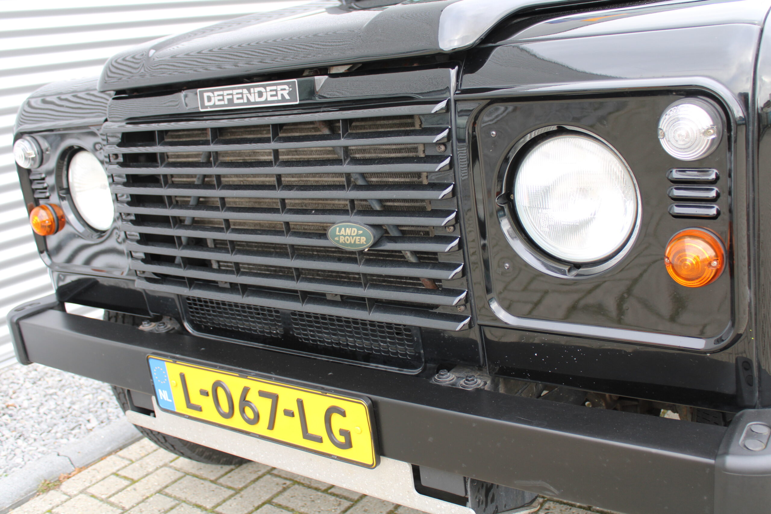Land Rover Defender 110 2.5 Td5 Station Wagon 9-Seater/ NL auto/ 2e eigenaar