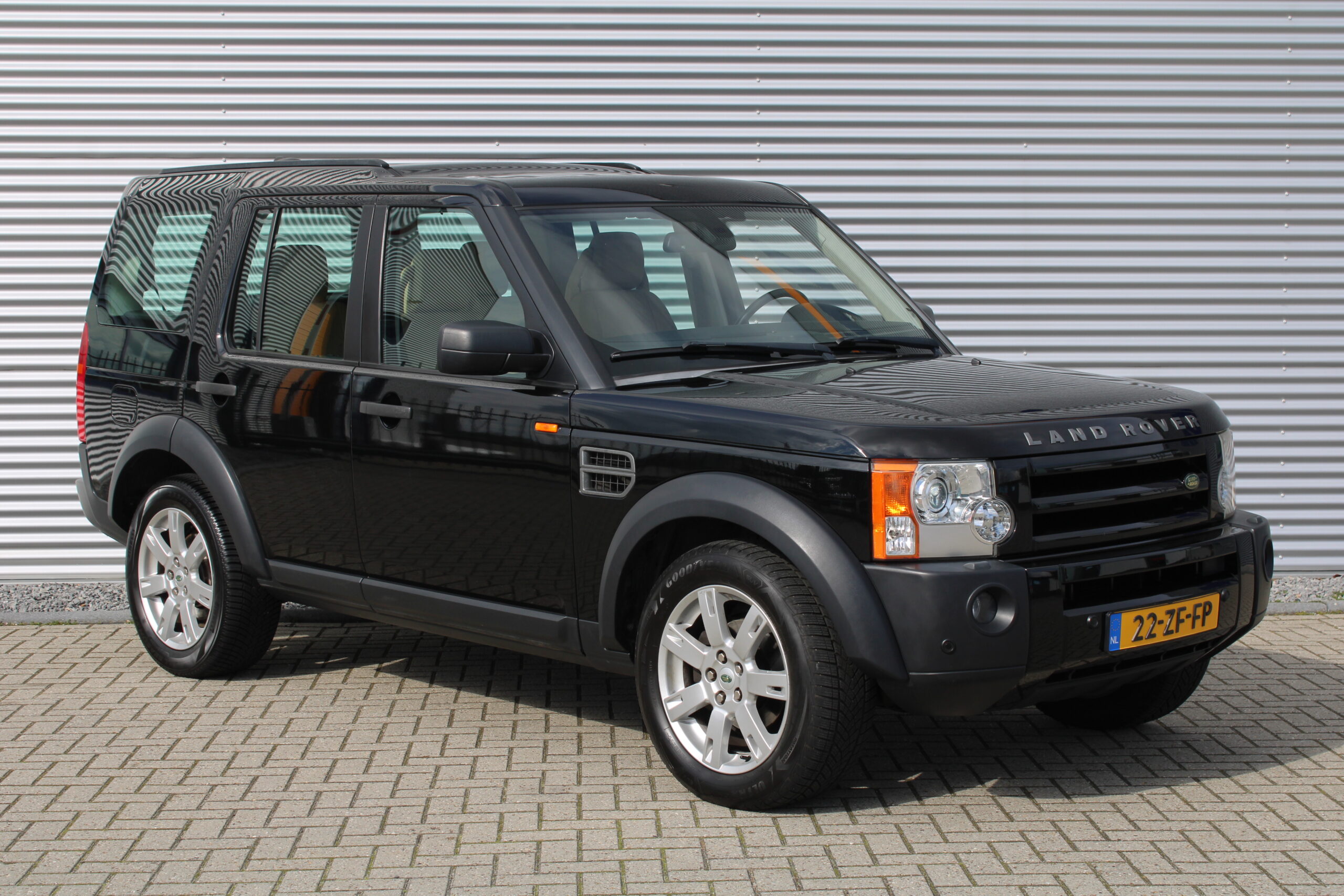Land Rover Discovery 3 TDV6 HSE Automaat 7- Seater/ Youngtimer