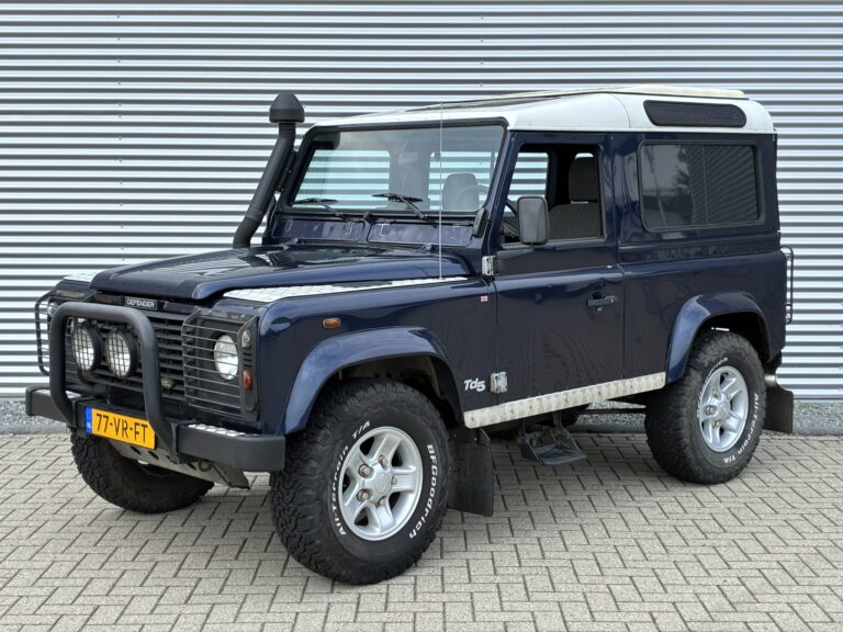 Land Rover Defender 90 Td5 County Hard Top/ Youngtimer